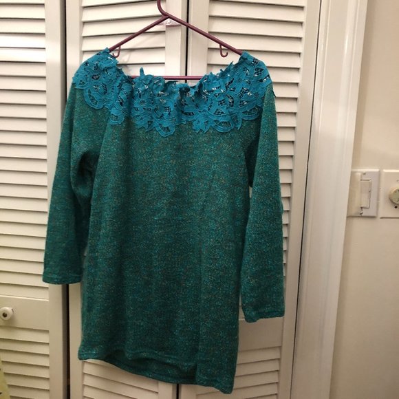 AndtheWhy lace Cactus off the shoulder sweater, M - Picture 4 of 8